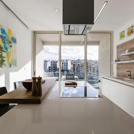 Superb Southfacing In The Heart Of St.julians *
